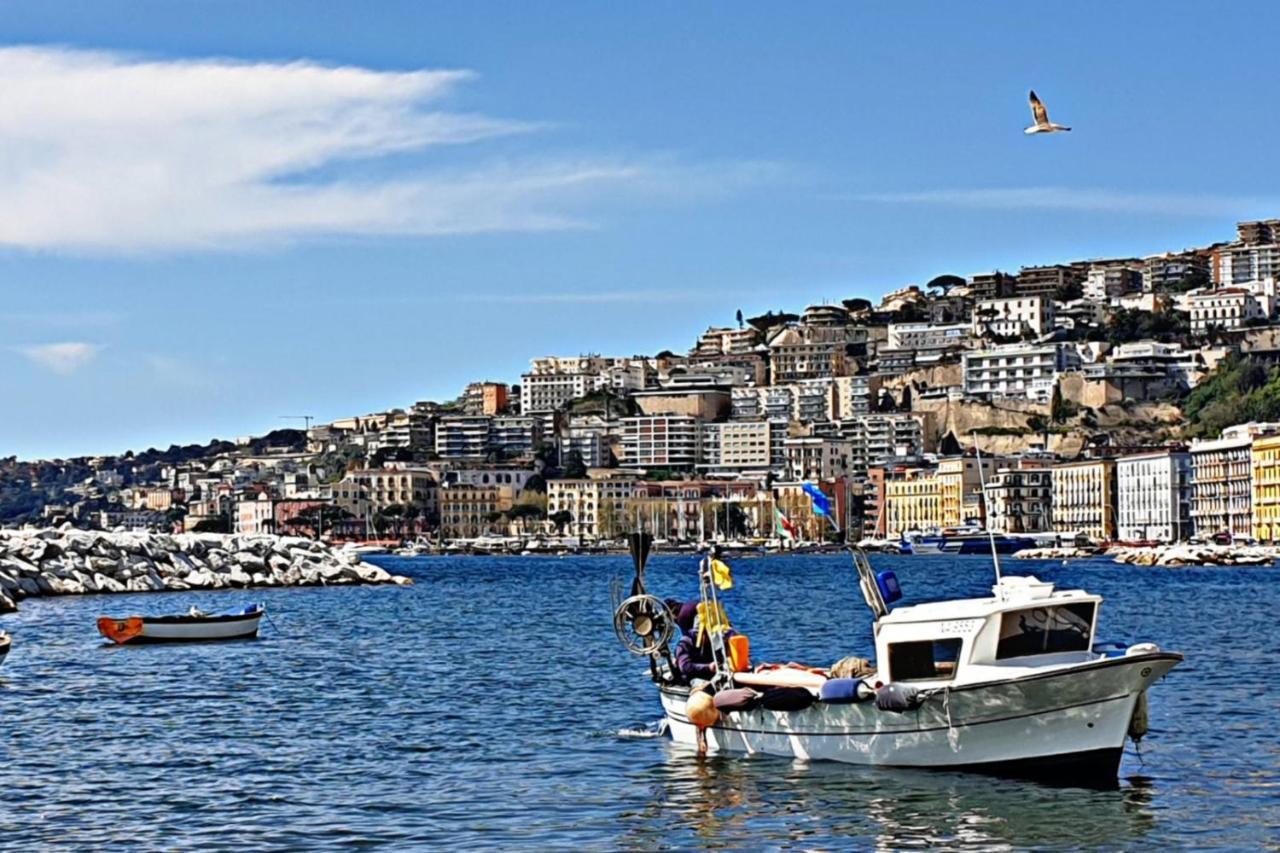 La Sirena A Mergellina Napoli Bagian luar foto